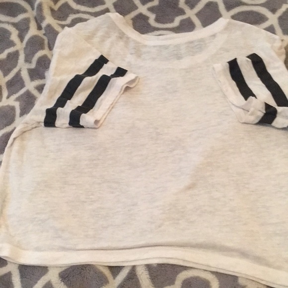 American Eagle crop top - Picture 3 of 3
